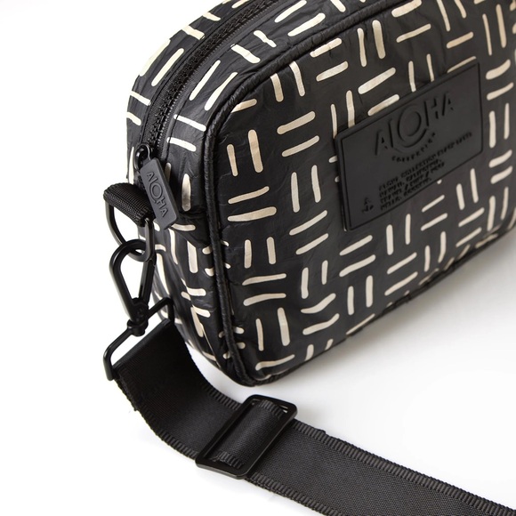 Aloha Collection Le Tour Bag - Picture 5 of 12